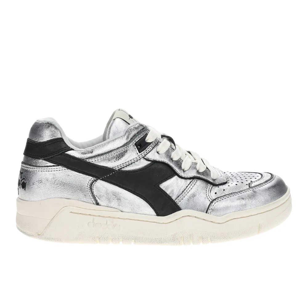 B.560 Used Metallic Lace Up Sneakers