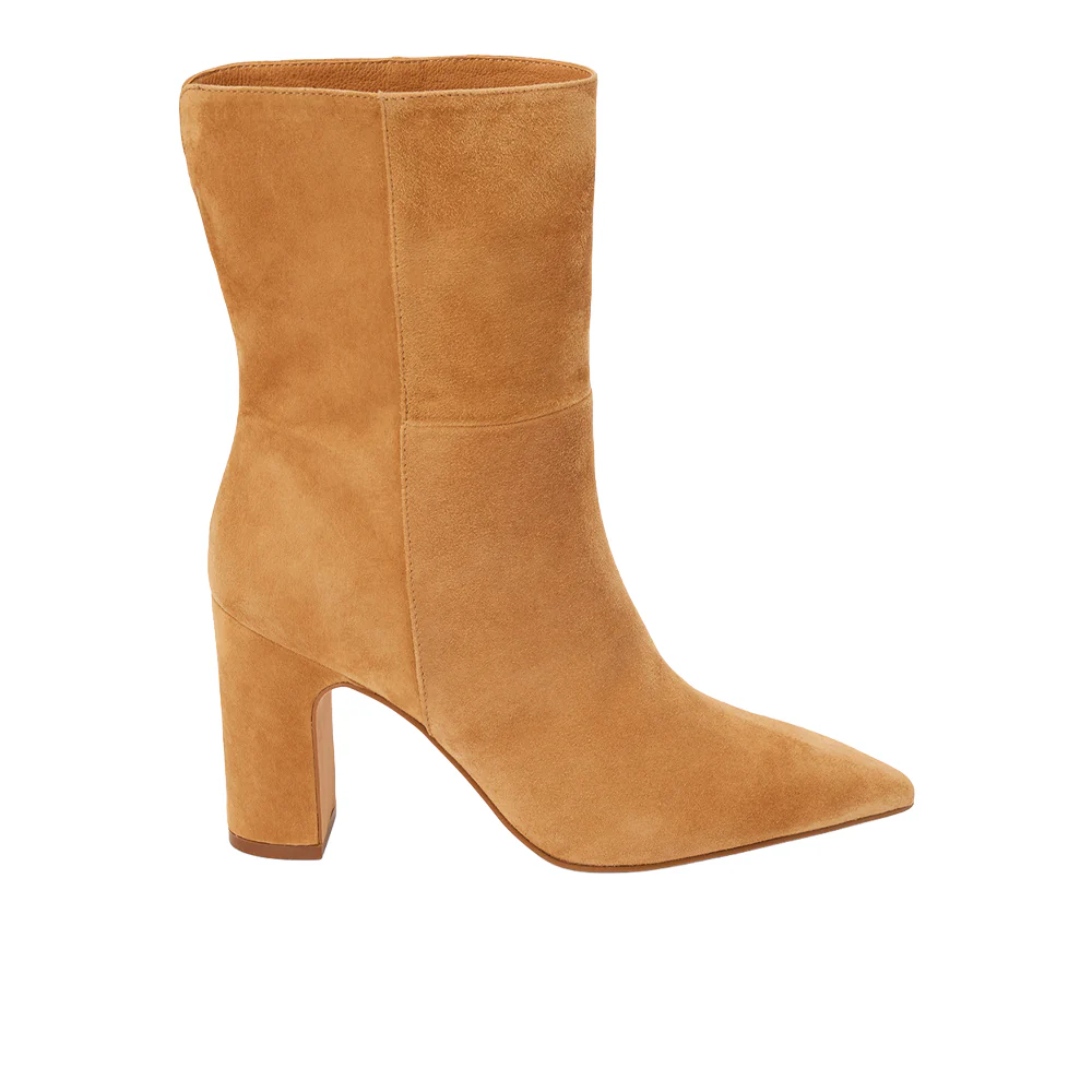 Celeste Pointed Toe Pull on Boots