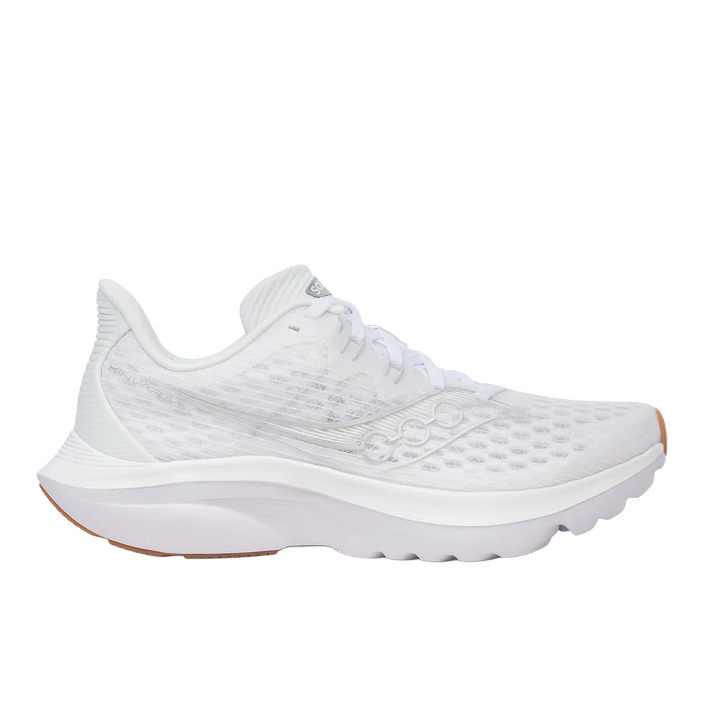 Kinvara 16 Running Shoes