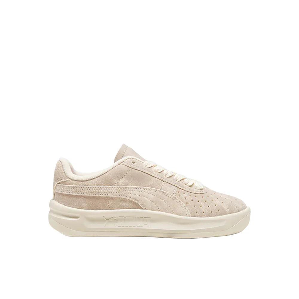 Scuderia Ferrari GV Special Desert Lace Up Sneakers (Big Kid)